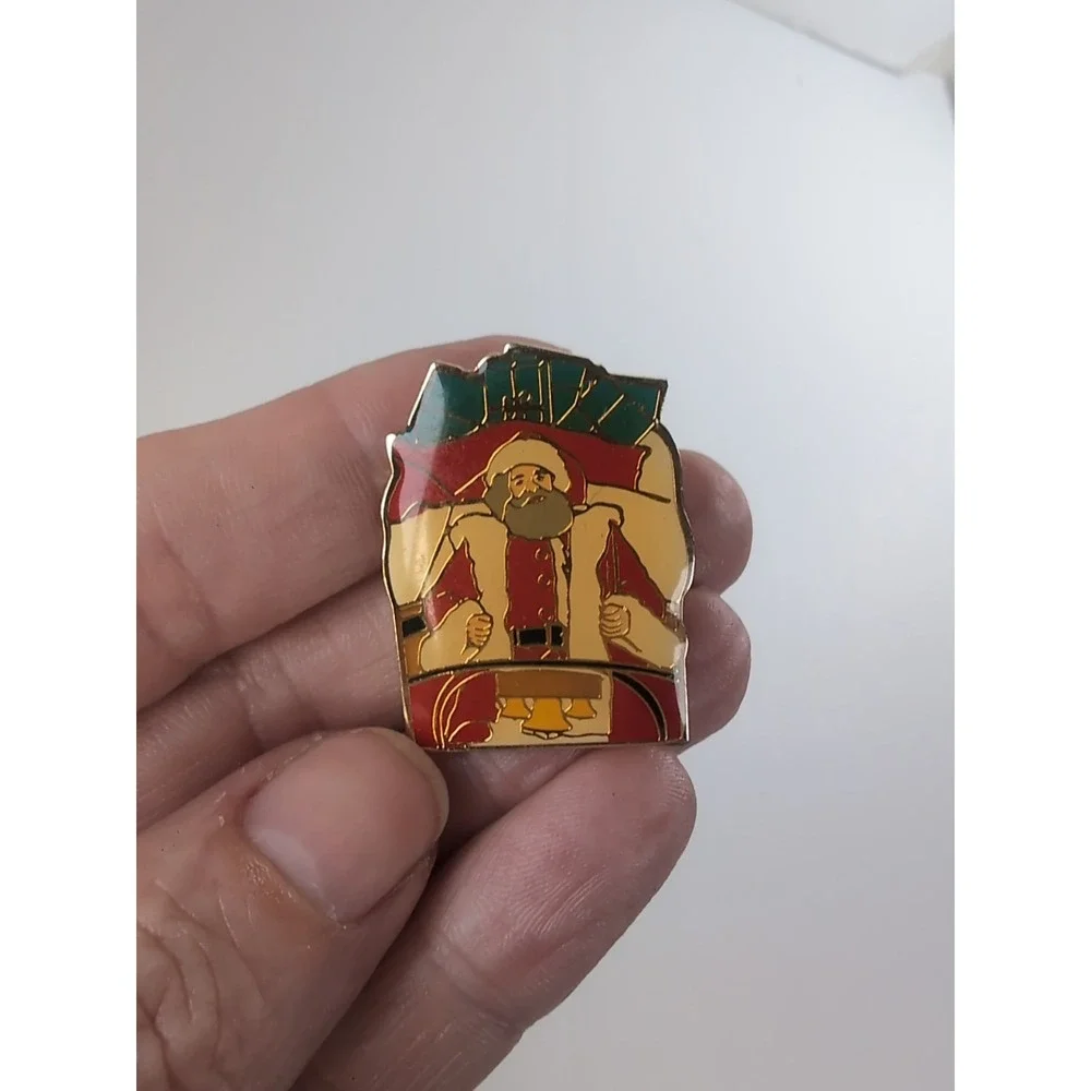 1985 Set Of Christmas Lapel Pins Vintage Collectible Lot Of 2 Santa Clause Small